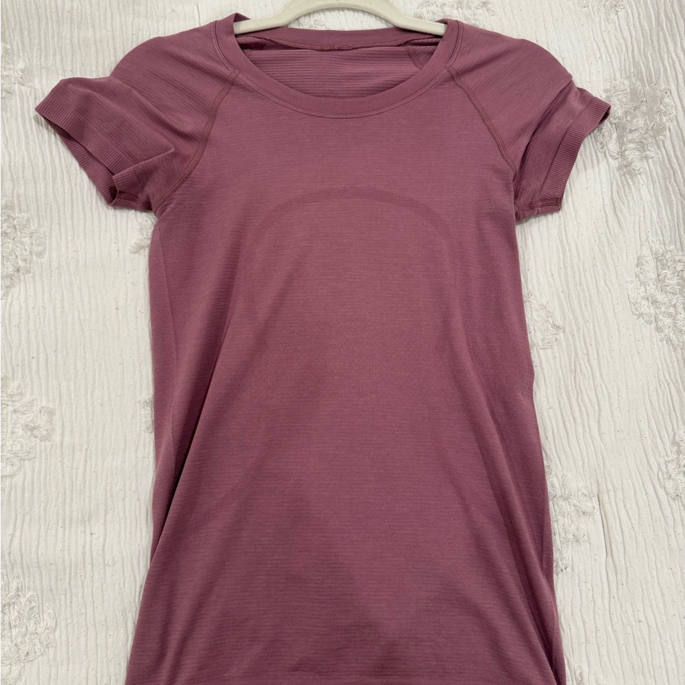 Purple lululemon swiftly tech